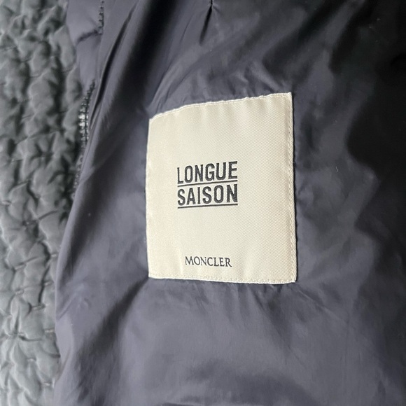 Moncler Blue Puffer Jacket with Insulation and Quilted Design - Picture 8 of 10